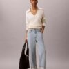 Jeans de cintura alta e corte reto