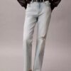 Jeans de cintura alta e corte reto Jeans de cintura alta e corte reto