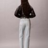 Jeans de cintura alta e corte reto Jeans de cintura alta e corte reto