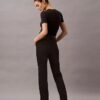 Jeans de cintura alta e corte reto Jeans de cintura alta e corte reto