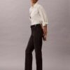 Jeans de cintura alta e corte reto