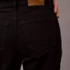 Jeans de cintura alta e corte reto Jeans de cintura alta e corte reto
