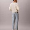Jeans de cintura alta e corte reto