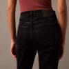 Jeans de cintura média e corte largo Jeans de cintura média e corte largo