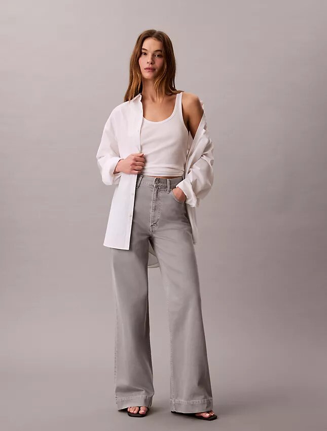 Jeans de cintura superalta e perna larga Jeans de cintura superalta e perna larga
