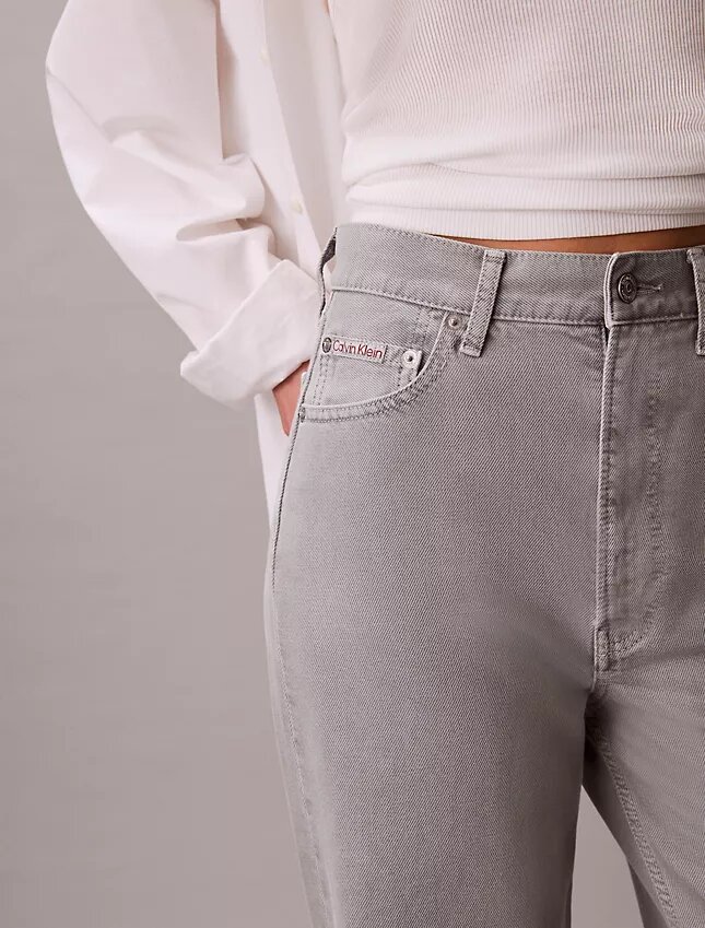 Jeans de cintura superalta e perna larga Jeans de cintura superalta e perna larga