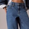Jeans de corte largo dos anos 90