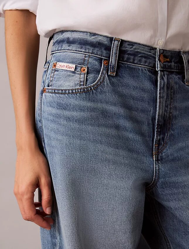 Jeans de ganga largos de cintura baixa Jeans de ganga largos de cintura baixa