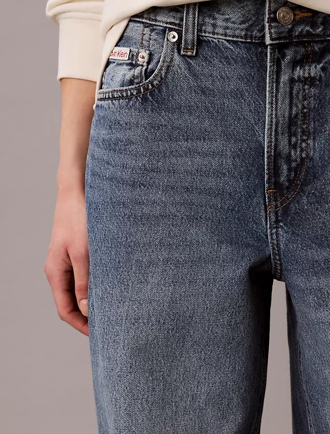 Jeans de ganga largos de cintura baixa Jeans de ganga largos de cintura baixa