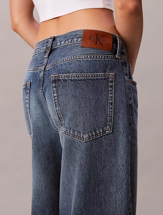 Jeans de ganga largos de cintura baixa Jeans de ganga largos de cintura baixa