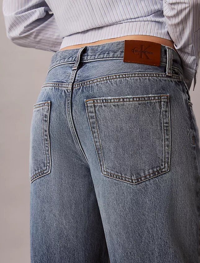 Jeans de ganga largos de cintura baixa Jeans de ganga largos de cintura baixa