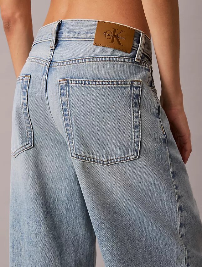 Jeans de ganga largos de cintura baixa Jeans de ganga largos de cintura baixa