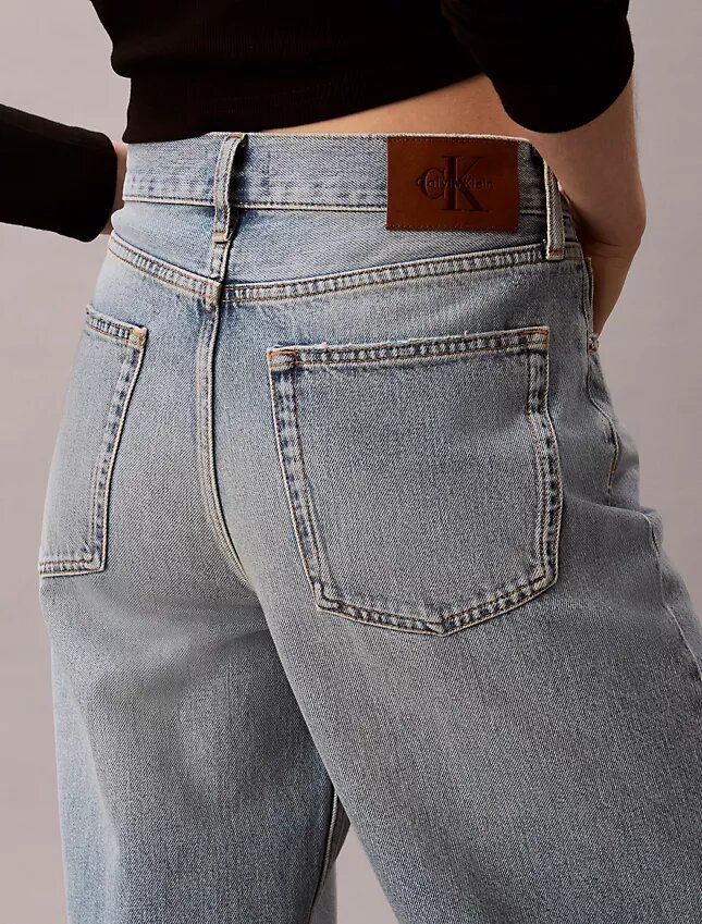 Jeans de ganga largos de cintura baixa Jeans de ganga largos de cintura baixa