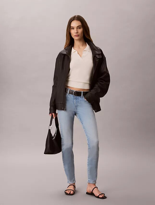 Jeans justos de cintura média Jeans justos de cintura média