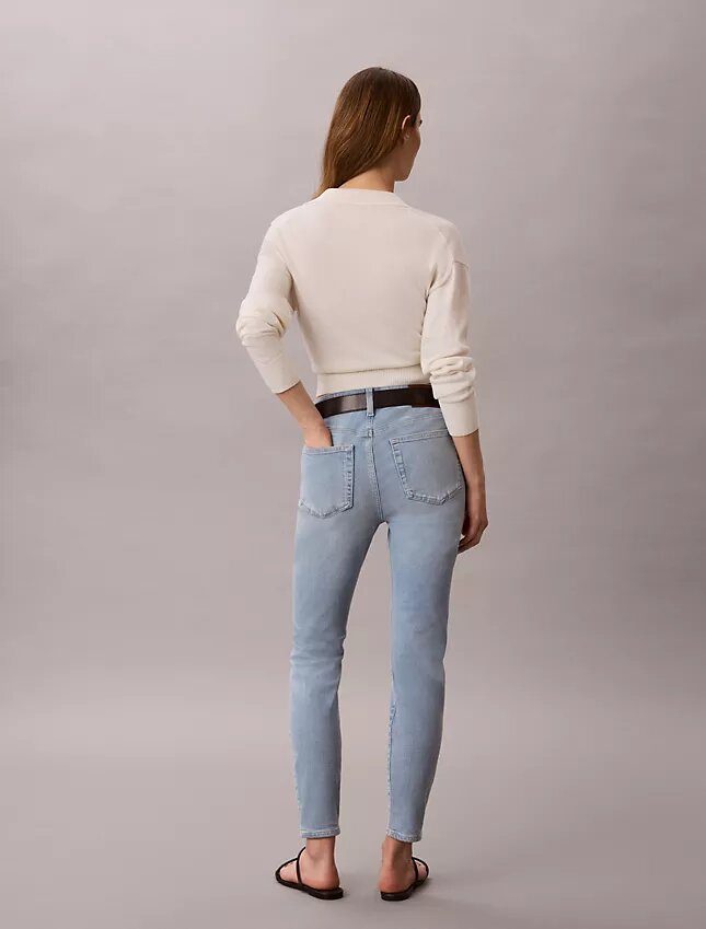 Jeans justos de cintura média Jeans justos de cintura média