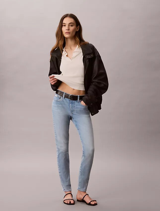 Jeans justos de cintura média Jeans justos de cintura média