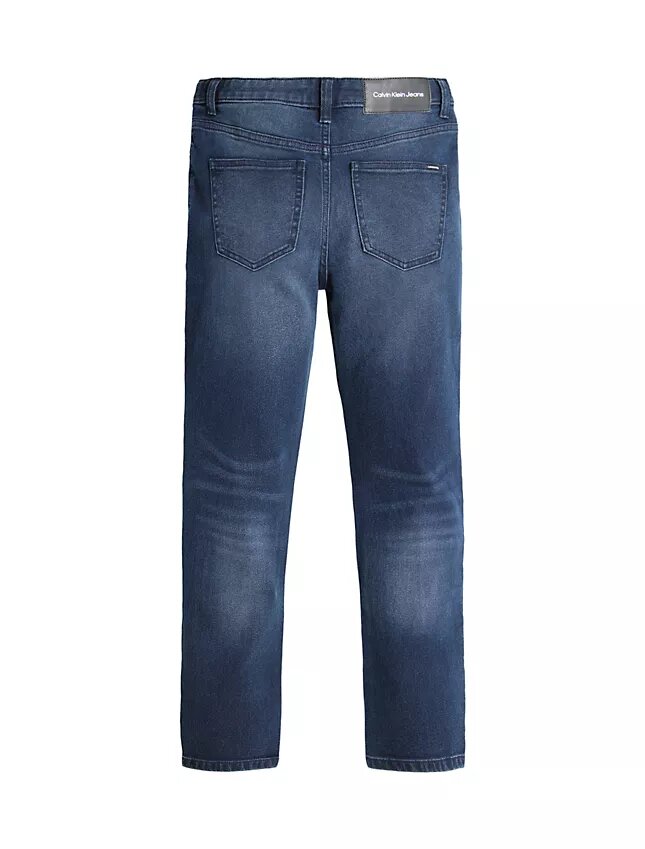 Jeans justos e retos para meninos Jeans justos e retos para meninos
