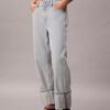 Jeans largos com bainha larga