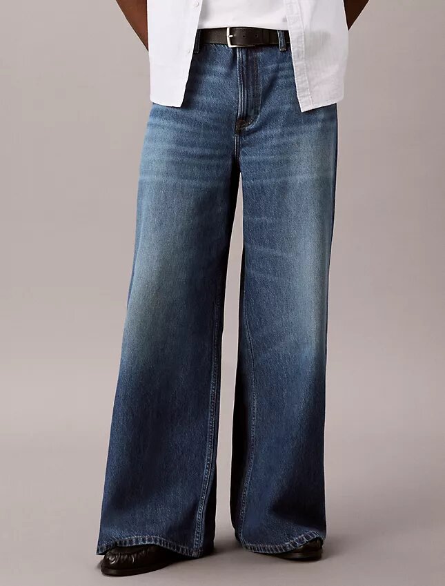 Jeans leves e extremamente largos Jeans leves e extremamente largos