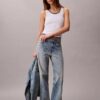 Jeans retos dos anos 90 Jeans retos dos anos 90