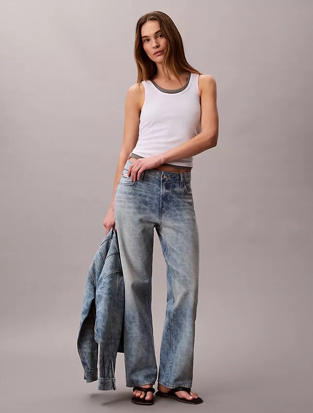 Jeans retos dos anos 90 Jeans retos dos anos 90