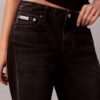 Jeans retos dos anos 90 Jeans retos dos anos 90
