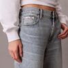 Jeans retos dos anos 90 Jeans retos dos anos 90