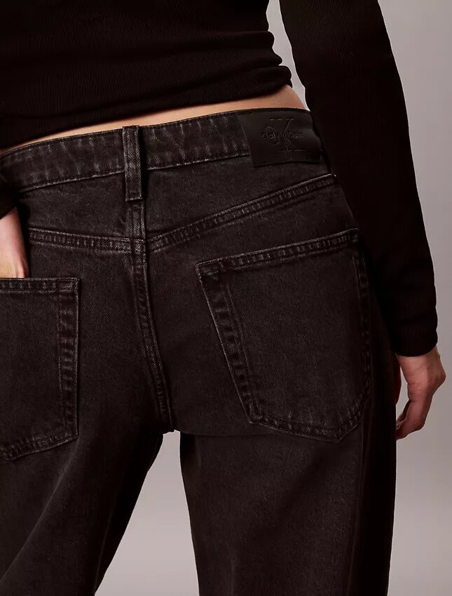 Jeans retos dos anos 90 Jeans retos dos anos 90