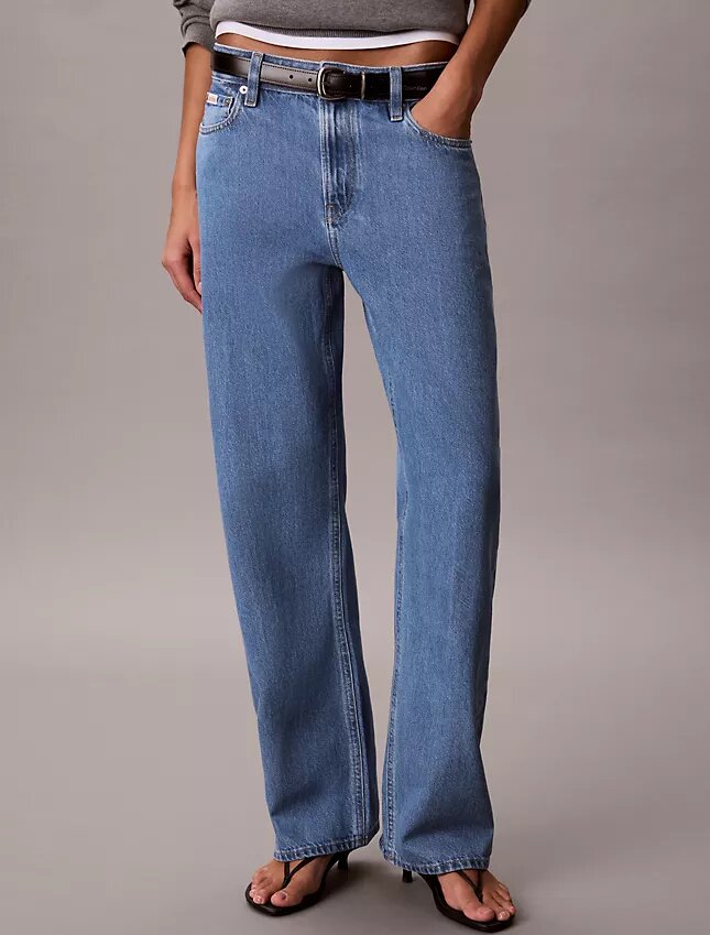 Jeans retos dos anos 90 Jeans retos dos anos 90
