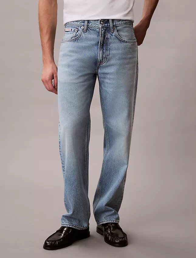 Jeans retos dos anos 90 Jeans retos dos anos 90