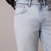 Jeans retos dos anos 90 Jeans retos dos anos 90