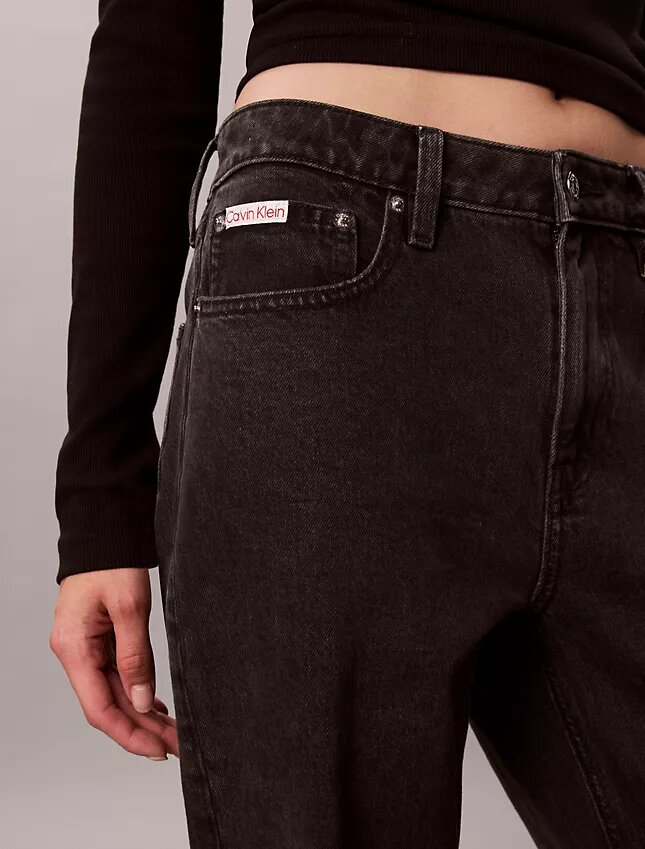 Jeans retos dos anos 90 Jeans retos dos anos 90