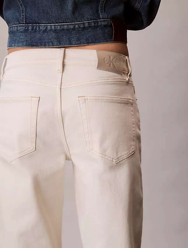 Jeans retos dos anos 90 Jeans retos dos anos 90