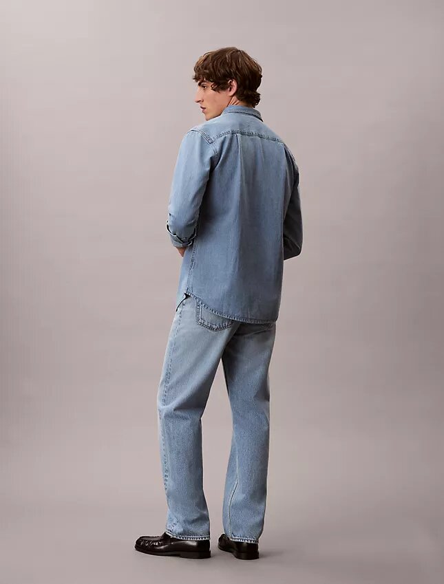 Jeans retos dos anos 90 Jeans retos dos anos 90