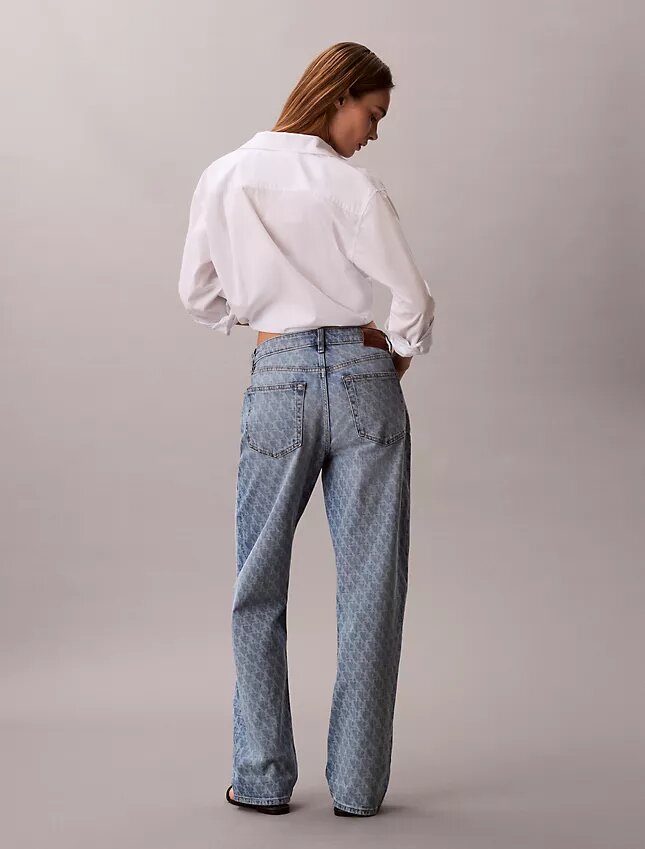Jeans retos dos anos 90 Jeans retos dos anos 90