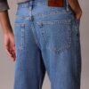 Jeans retos dos anos 90 Jeans retos dos anos 90