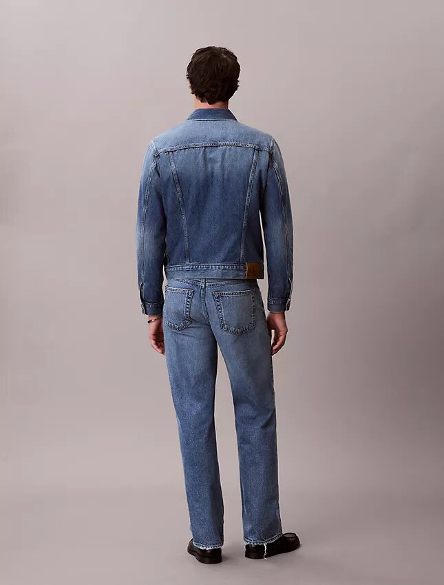 Jeans retos dos anos 90 Jeans retos dos anos 90
