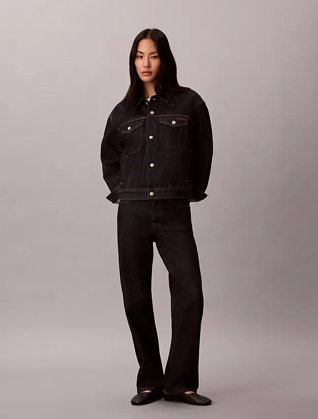 Jeans retos dos anos 90 para o Ano Novo Lunar Jeans retos dos anos 90 para o Ano Novo Lunar