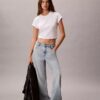 Jeans retos e leves dos anos 90 Jeans retos e leves dos anos 90