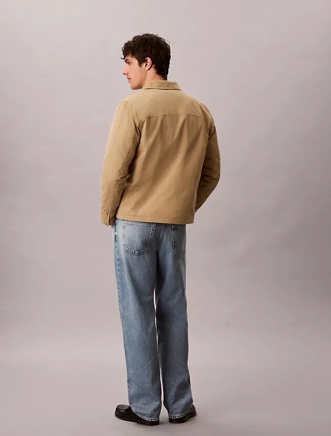 Jeans retos e leves dos anos 90 Jeans retos e leves dos anos 90
