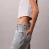 Jeans retos e leves dos anos 90 Jeans retos e leves dos anos 90