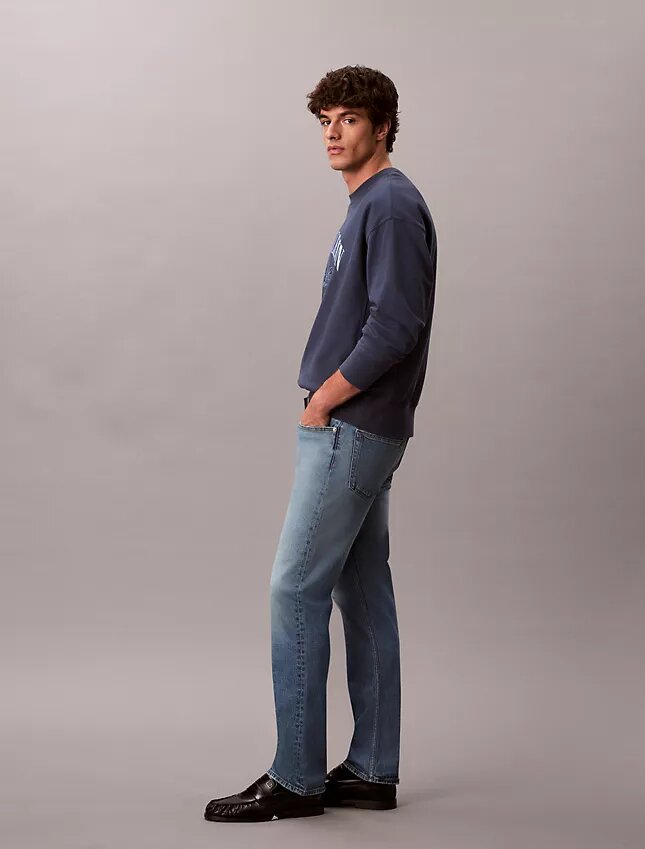 Jeans retos padrão Jeans retos padrão