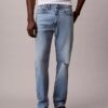 Jeans retos padrão Jeans retos padrão