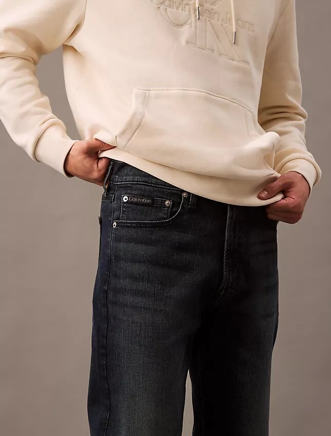 Jeans retos padrão Jeans retos padrão