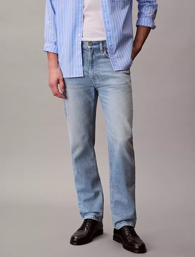 Jeans retos padrão Jeans retos padrão