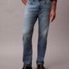 Jeans retos padrão Jeans retos padrão