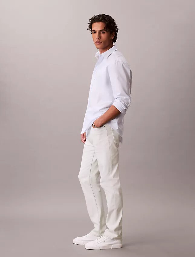 Jeans retos padrão Jeans retos padrão
