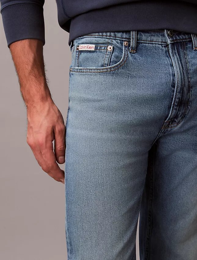 Jeans retos padrão Jeans retos padrão