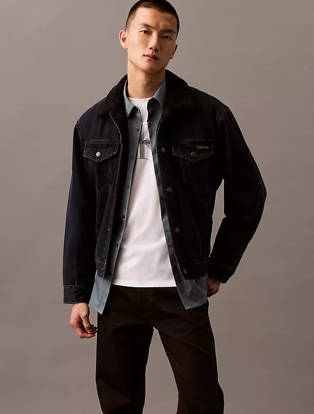 Jeans retos padrão Jeans retos padrão