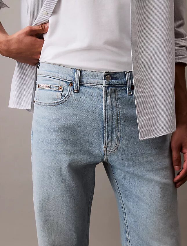 Jeans retos padrão Jeans retos padrão